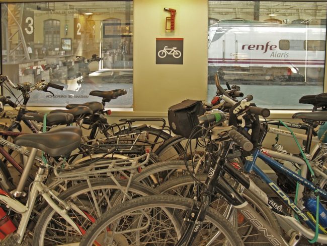 Furgón para bicis de 470