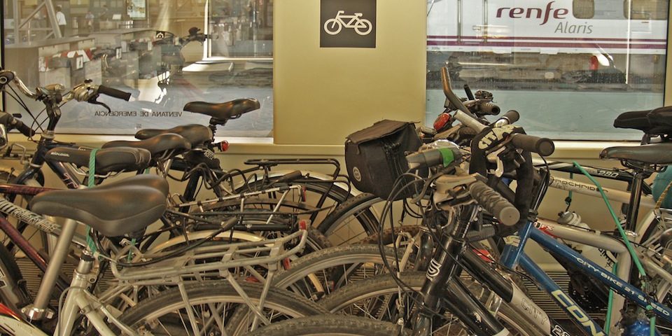 Furgón para bicis de 470