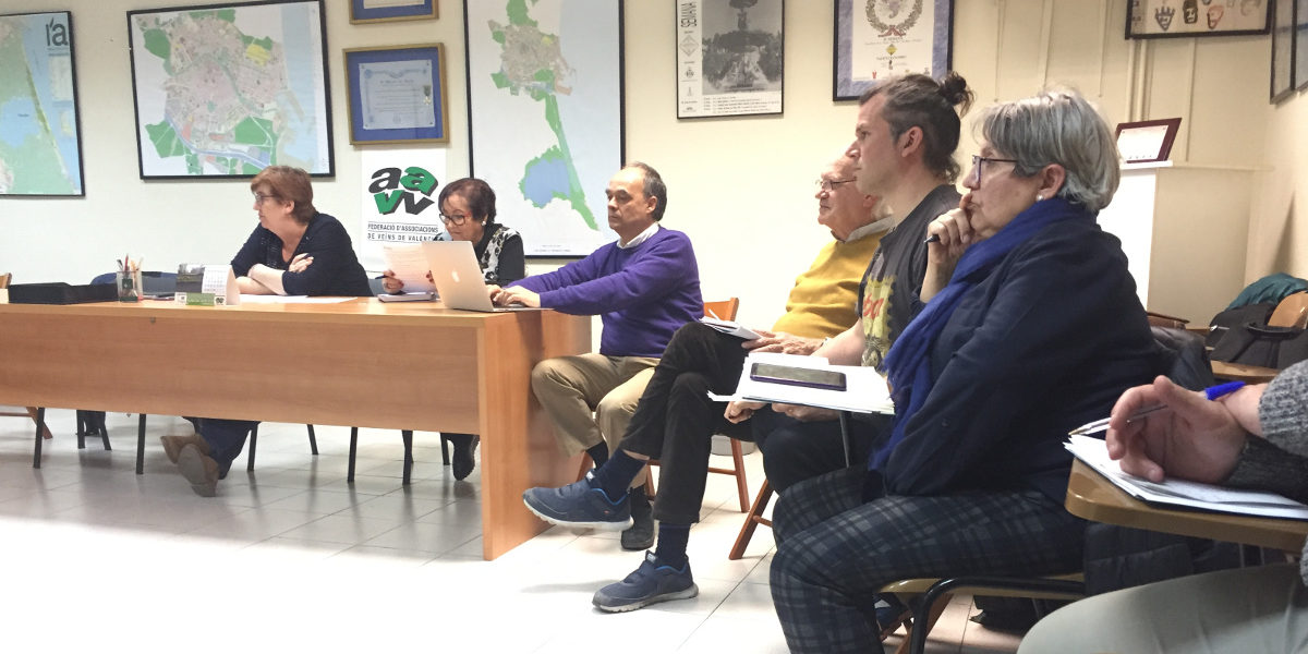 Foto encuentro movimiento vecinal y ciclista